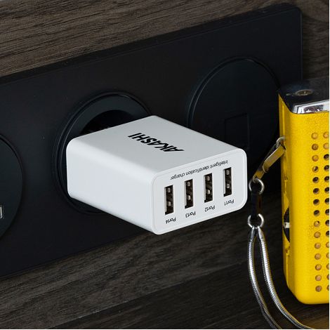  SHI - TURBO CHARGEUR SECTEUR 4 USB 5A - BLANC
