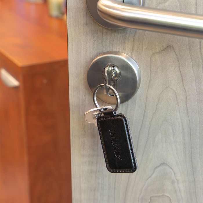  PORTE-CLE EN SIMILI-CUIR LISSE NOIR