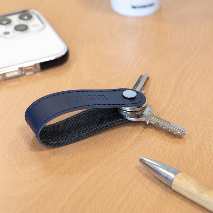  PORTE-CLE VIS CUIR RECYCLÉ BLEU MARINE
