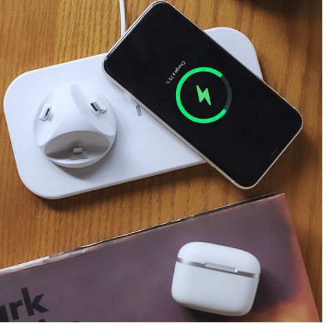  DOKKU - STATION DE CHARGE UNIVERSELLE 4 EN 1 AVEC CHARGEUR SANS F