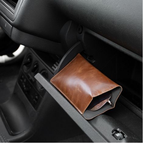  ETUI LUNETTES EN CUIR VERITABLE MARRON FONCE