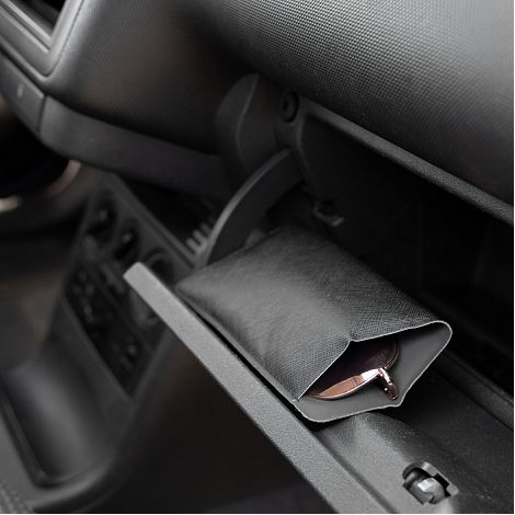  ETUI LUNETTES EN SIMILI-CUIR NOIR GRAINE- MADE IN EUROPE