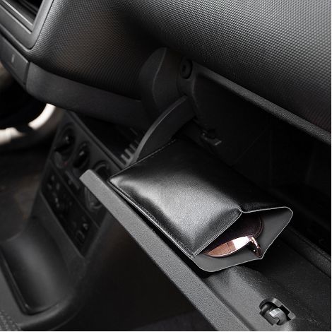  ETUI LUNETTES EN SIMILI-CUIR LISSE NOIR