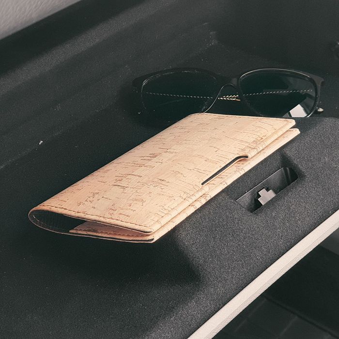  PORTE-PASSEPORT / CARTE GRISE / ASSURANCE LIEGE