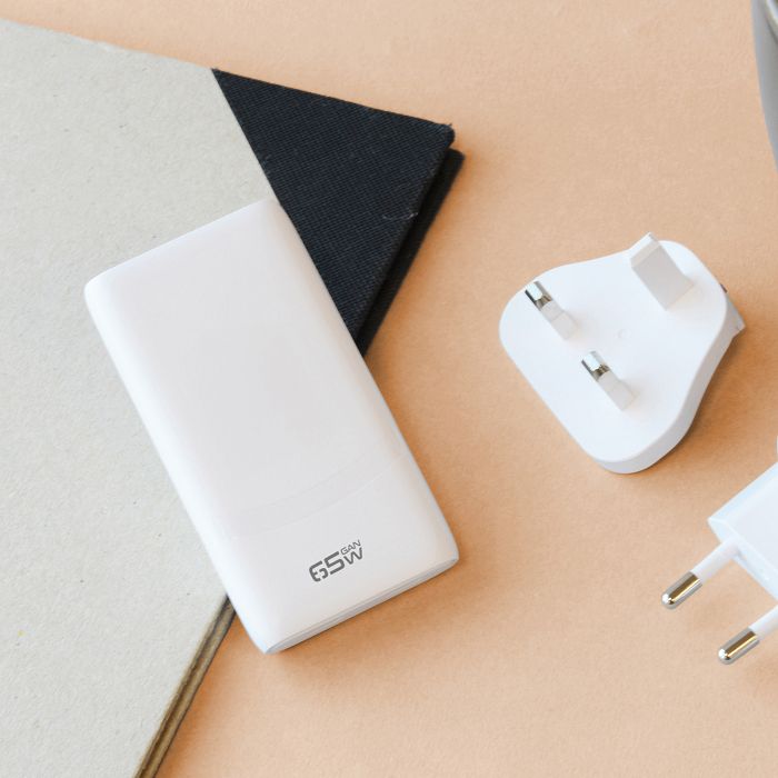  PASO - CHARGEUR SECTEUR 65W UNIVERSEL - EU/US/UK/AUS