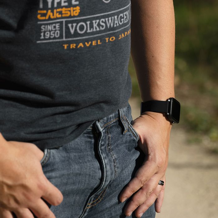  OTCHI - MONTRE CONNECTEE NOIRE AVEC UN ECRAN TACTILE 1,85"