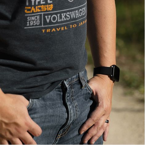  OTCHI - MONTRE CONNECTEE NOIRE AVEC UN ECRAN TACTILE 1,85"