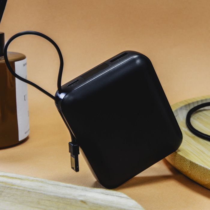  HEIHO - Batterie Powerbank 10,000 mAh avec câbles intégrés à char