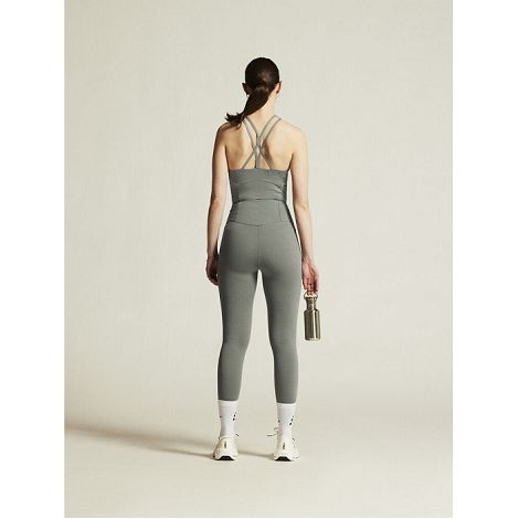  Collective Cropped Singlet W