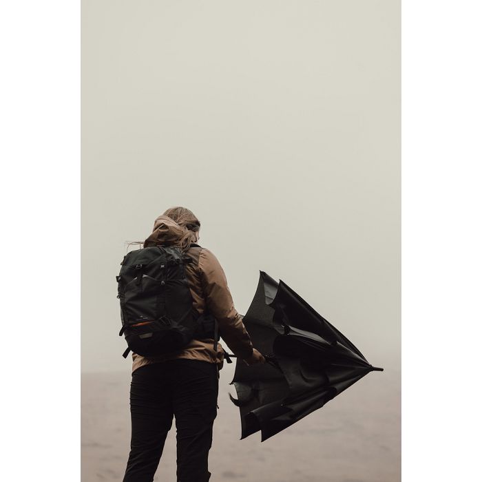  Parapluie tempête 27'' en RPET AWARE™ Nordic Drift Trail
