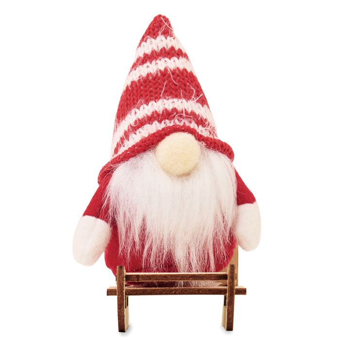  Lutin sur un traîneau en bois