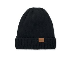 Bonnet tricoté avec revers