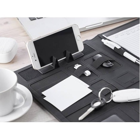 Conférencier A4 et powerbank