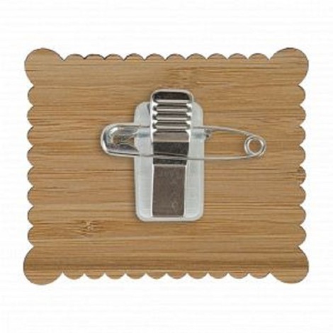 Badge sur-mesure en bambou