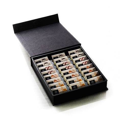  Coffret de 24 carrés de chocolat