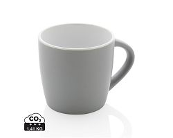 Mug en céramique avec intérieur coloré