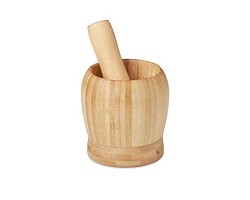 Mortier et pilon en bambou.