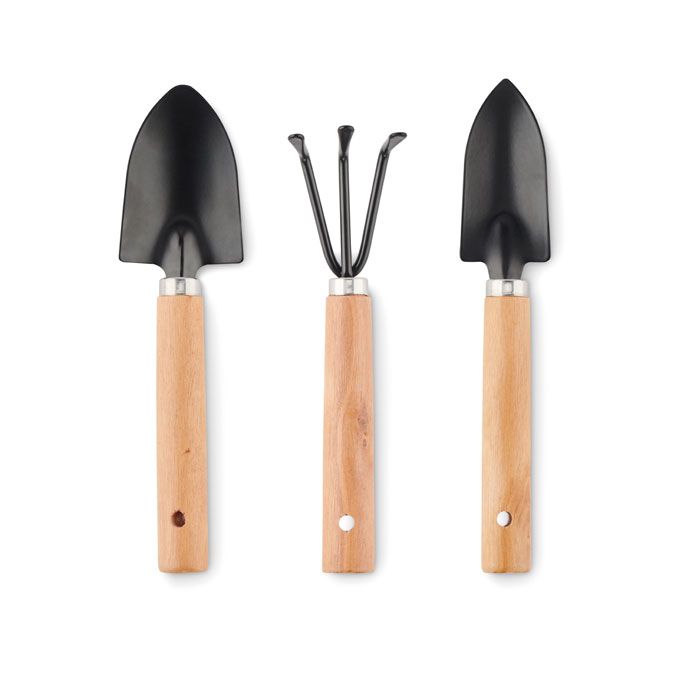  3 outils de jardinage