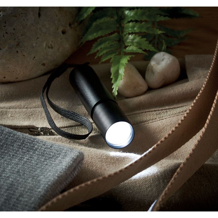  Lampe rechargeable en alu.