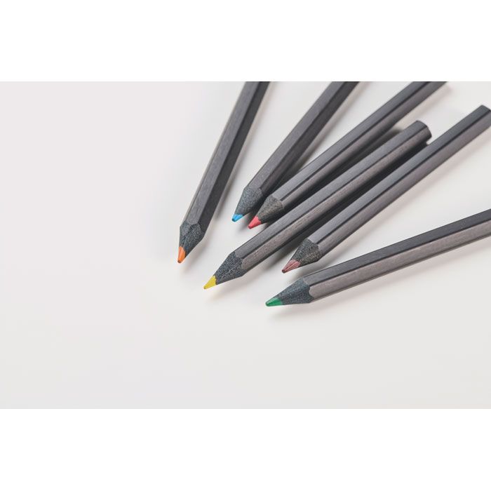  6 crayons de couleur