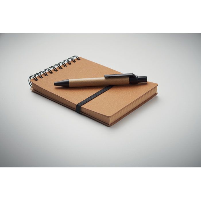  Cahier recyclé et stylo à bille