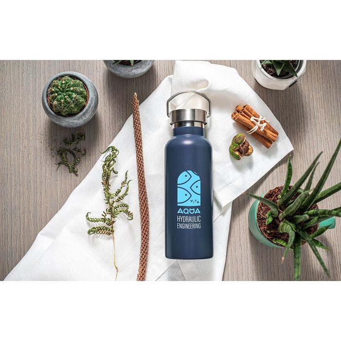  Bouteille en acier inoxydable (90 % recyclé) avec isolation sous 