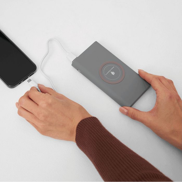  Powerbank CONTACT