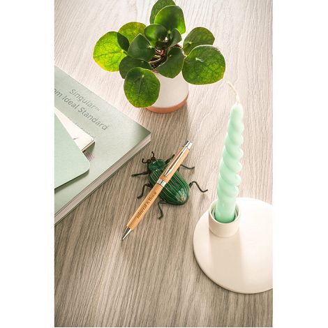 Stylo à bille en bambou avec clip et mécanisme twist
