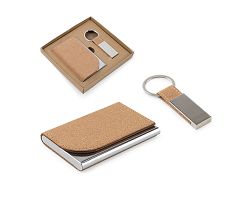 Set composé d'un porte-cartes et d'un porte-clés, tous deux en mé