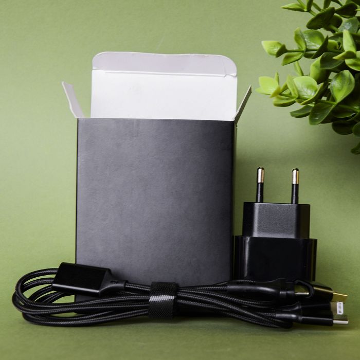  HAKO - KIT ESSENTIEL PRISE + CÂBLE NOIR